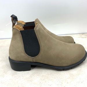 Blundstone Women 38 Size 8 Chelsea Boots 1974 Stone Brown Leather Shoes Heel